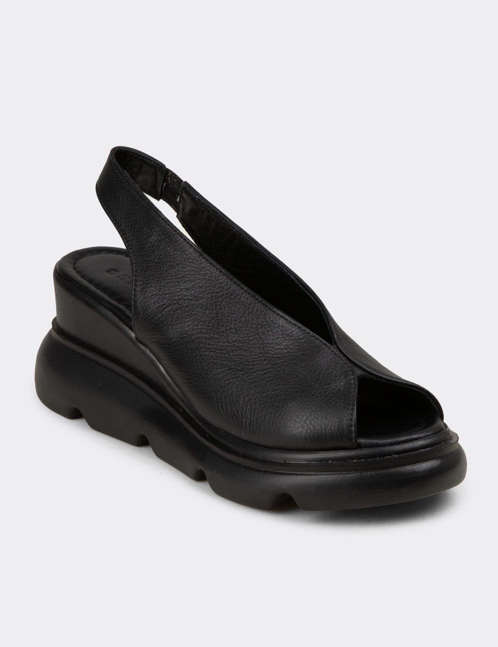 Women's Black Leather Sandals - Z7672ZSYHP01