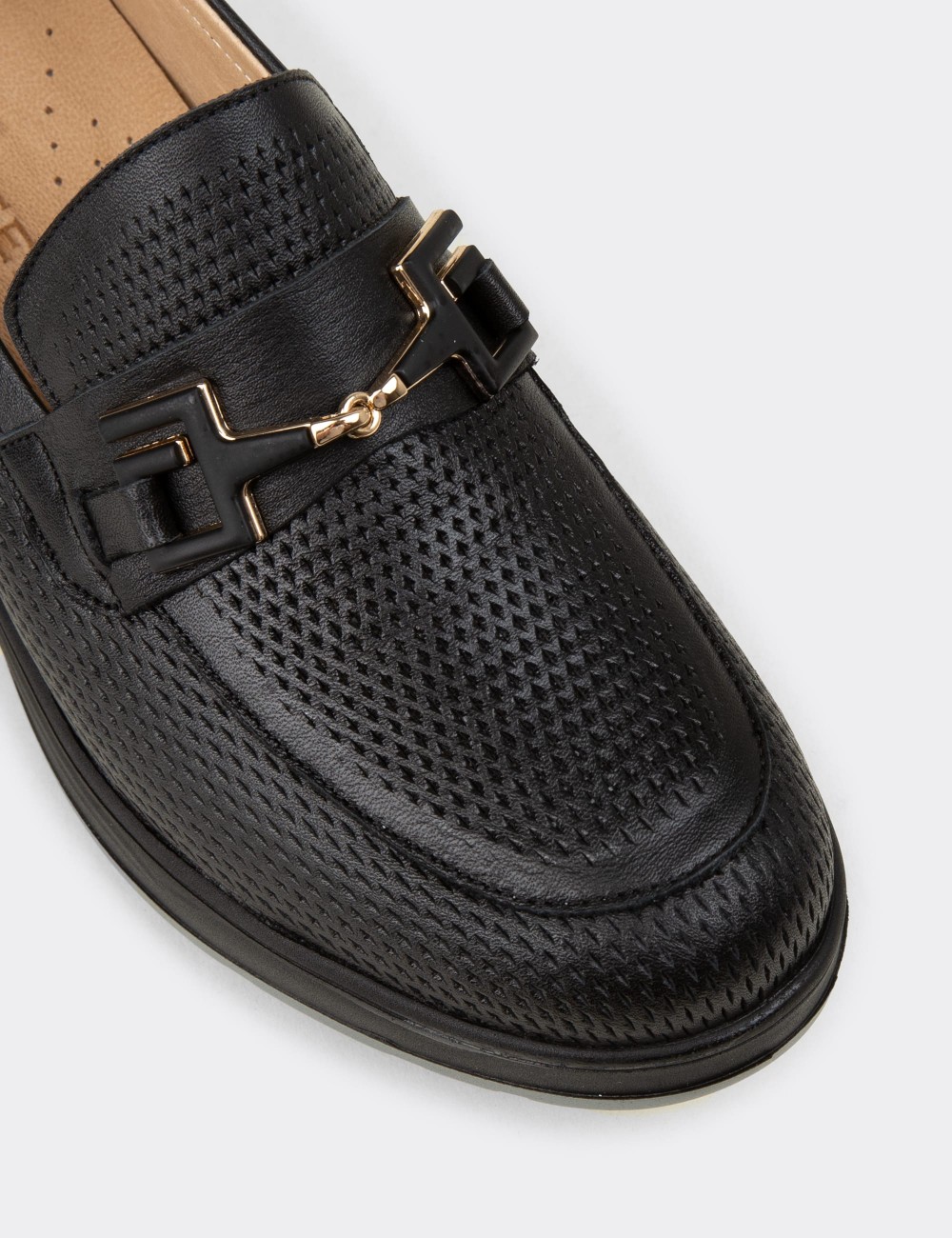 Women's Black Leather Loafers - N0277ZSYHC01