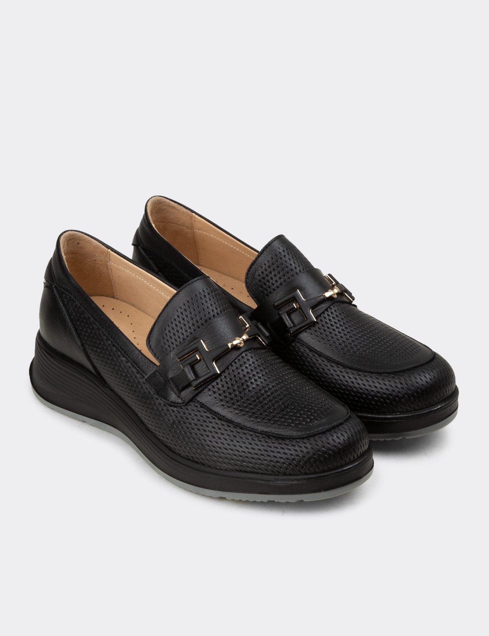 Women's Black Leather Loafers - N0277ZSYHC01
