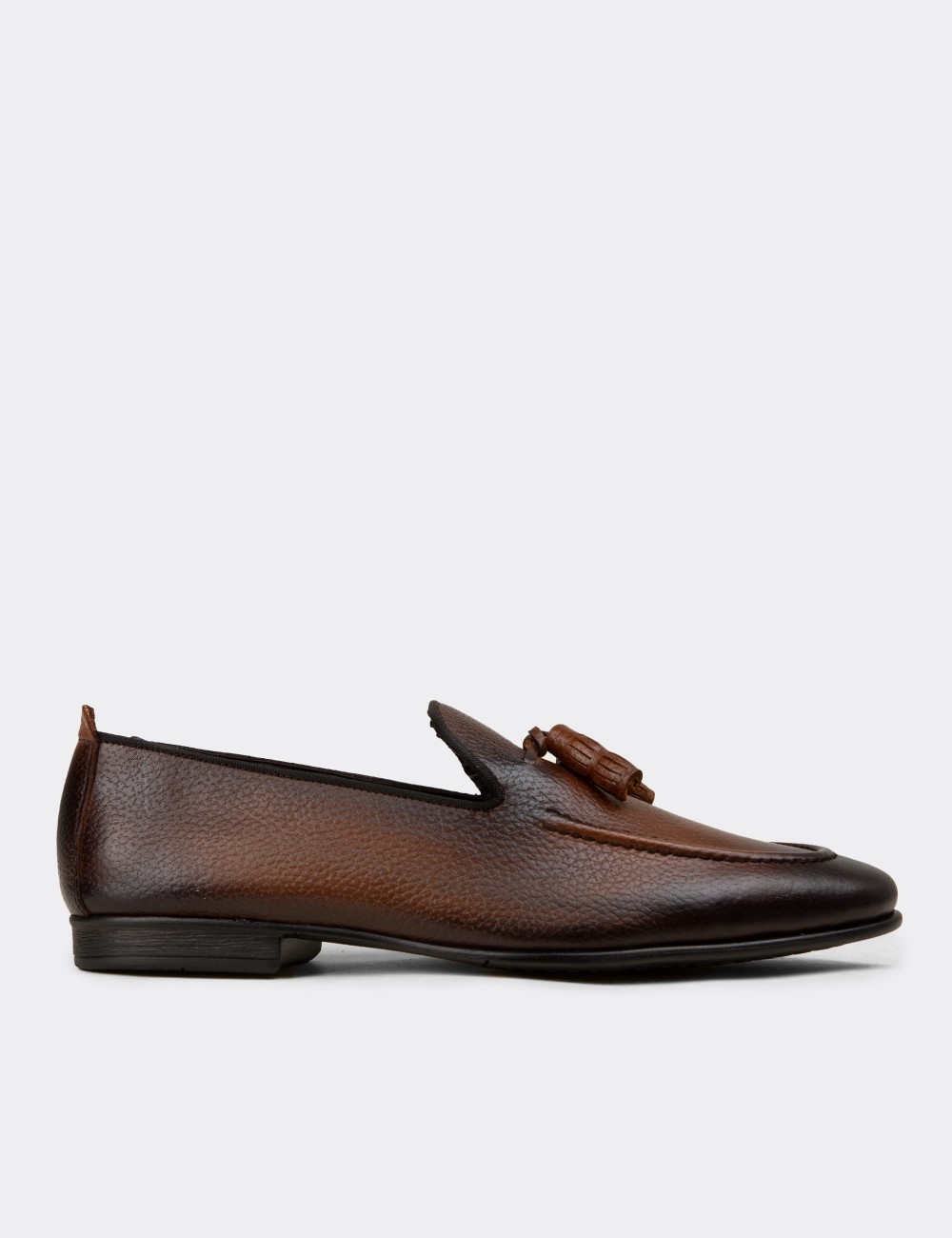 Men's Brown Leather Tassel Loafers - 01701MKHVC92