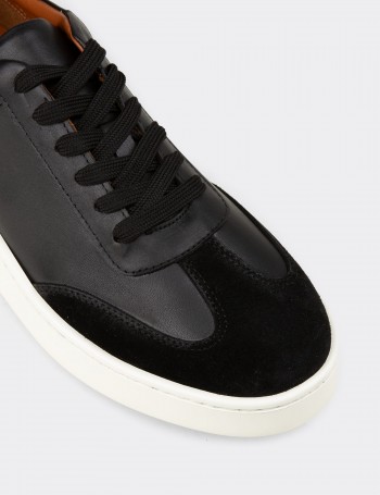 Men's Black Leather Sneakers