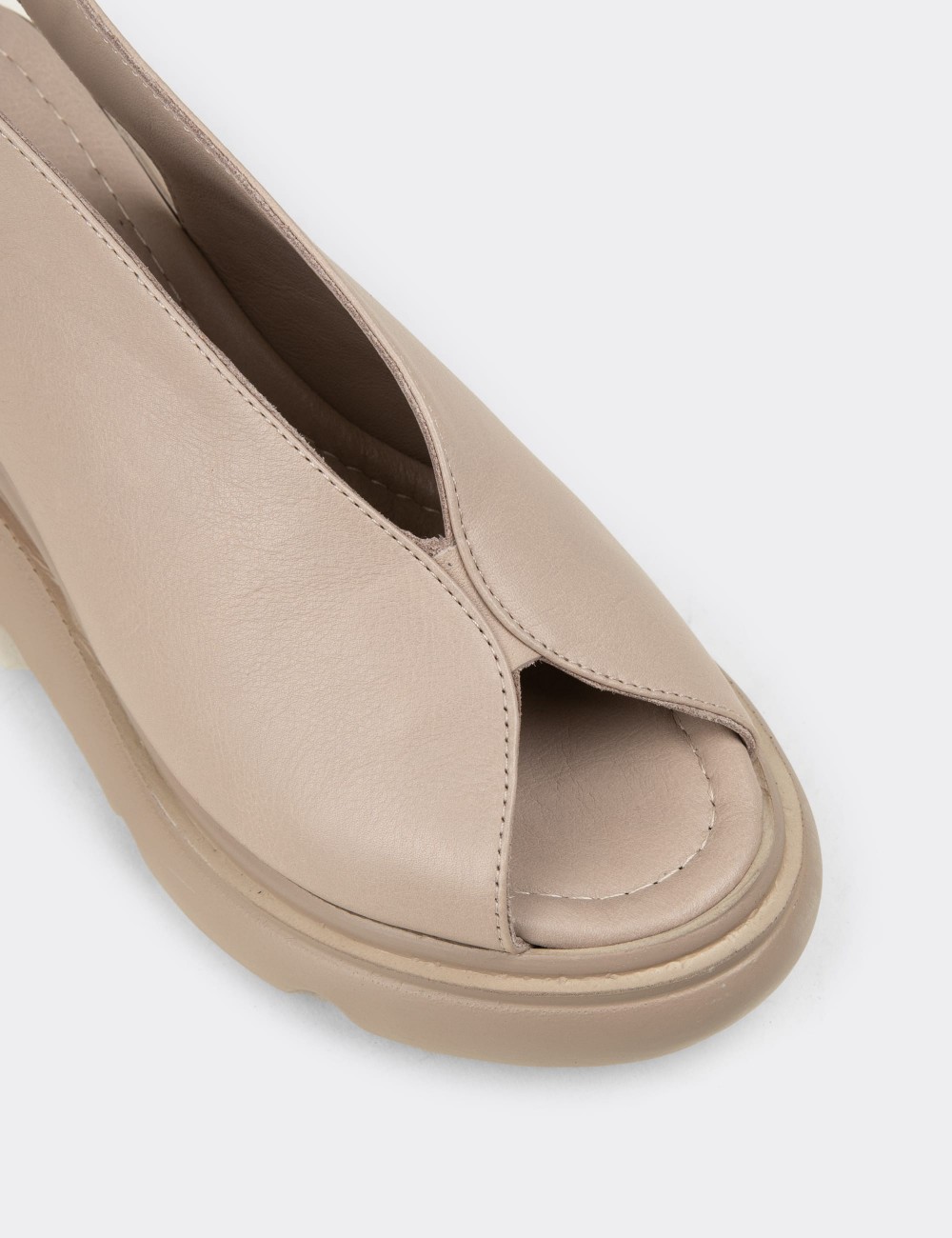 Women's Gray Leather Sandals - Z7672ZGRIP01