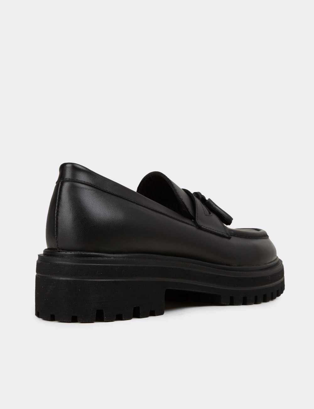 Women's Black Leather Loafers with Tassels - 02020ZSYHE03