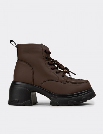 Women's Brown Elevated Platform Boots - 26406ZKHVP01