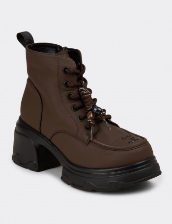 Women's Brown Elevated Platform Boots - 26406ZKHVP01