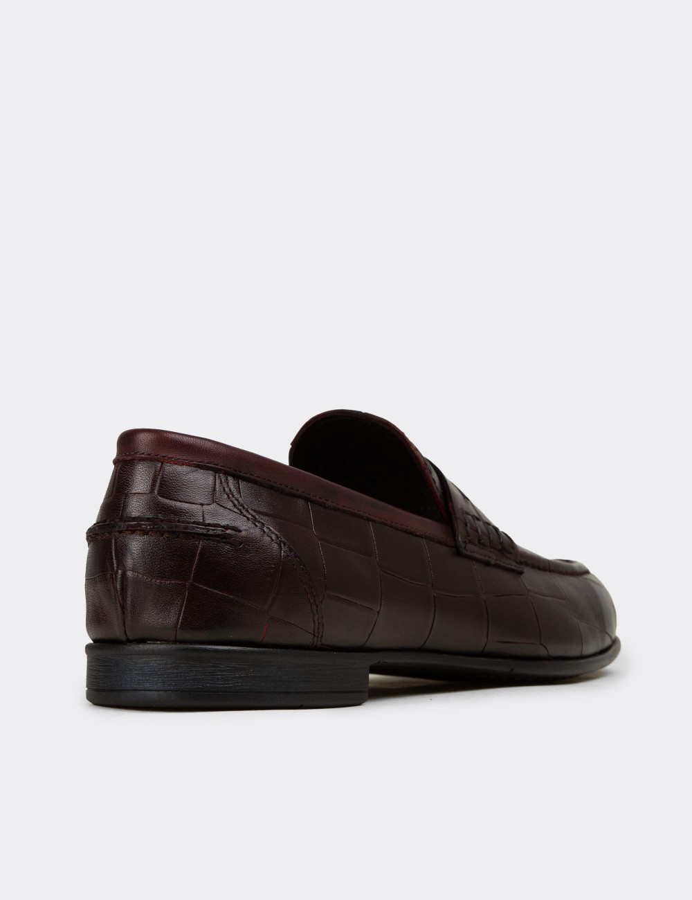 Men's Burgundy Crocodile Patterned Loafers - 02049MBRDC01