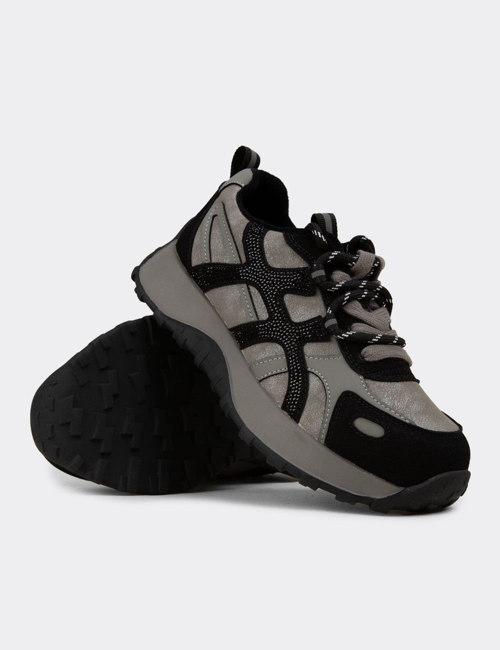 Women's Gray Sneakers - 26K31ZGRIC01
