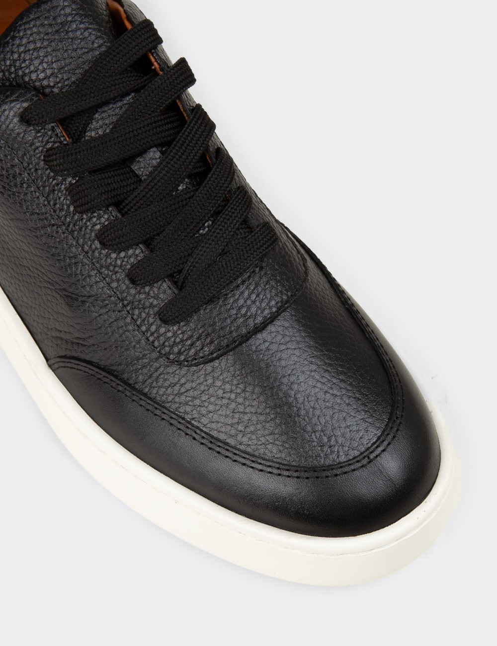 Men's Black Leather Sneakers - 04406MSYHE01