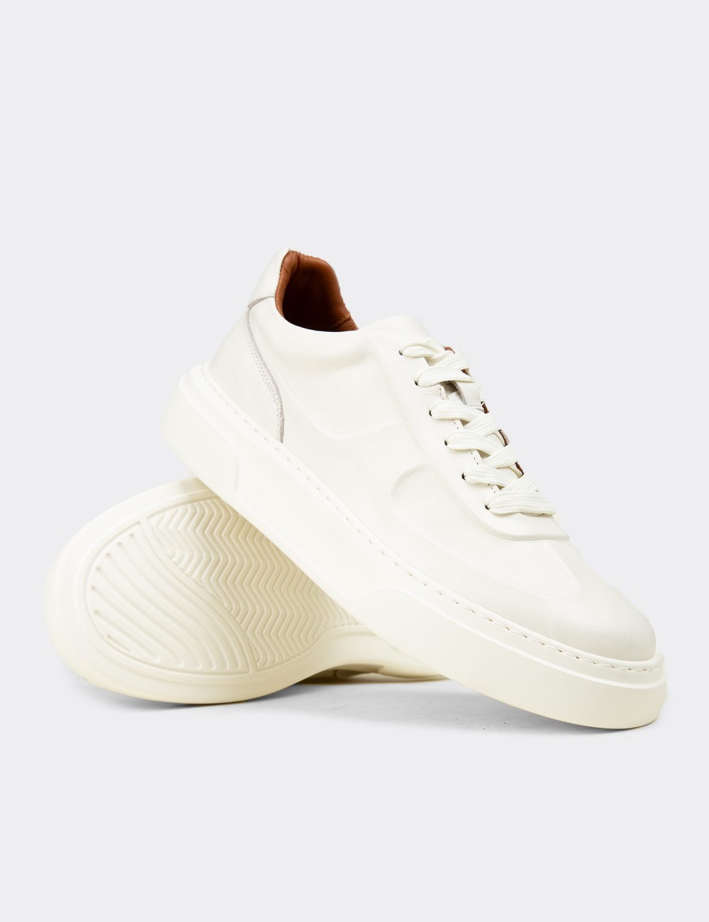 Men's White Leather Sneakers - 04601MBYZE01
