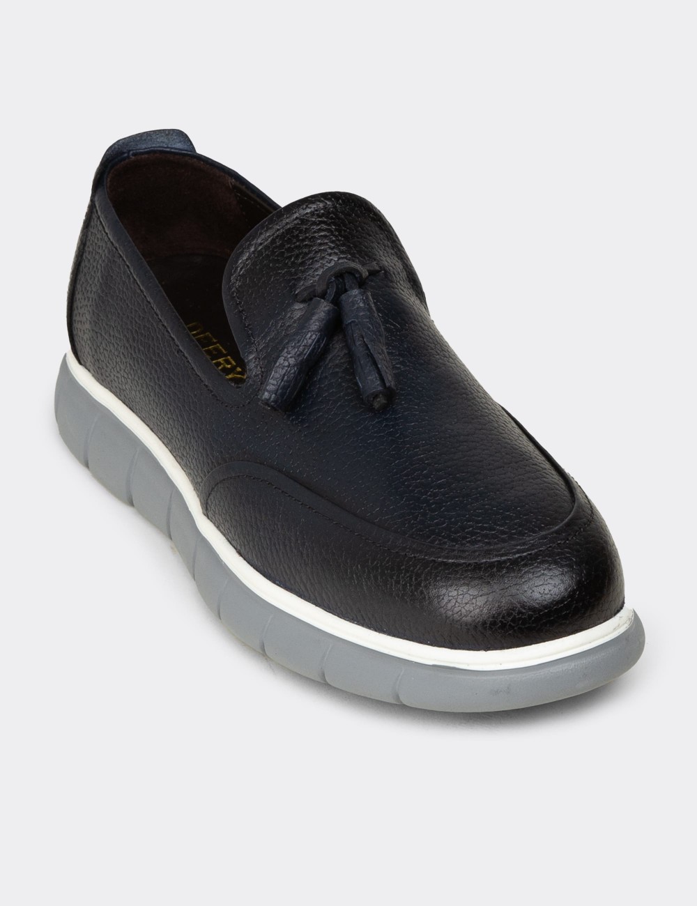 Men's Navy Leather Loafers with Tassels - 02048MLCVE01