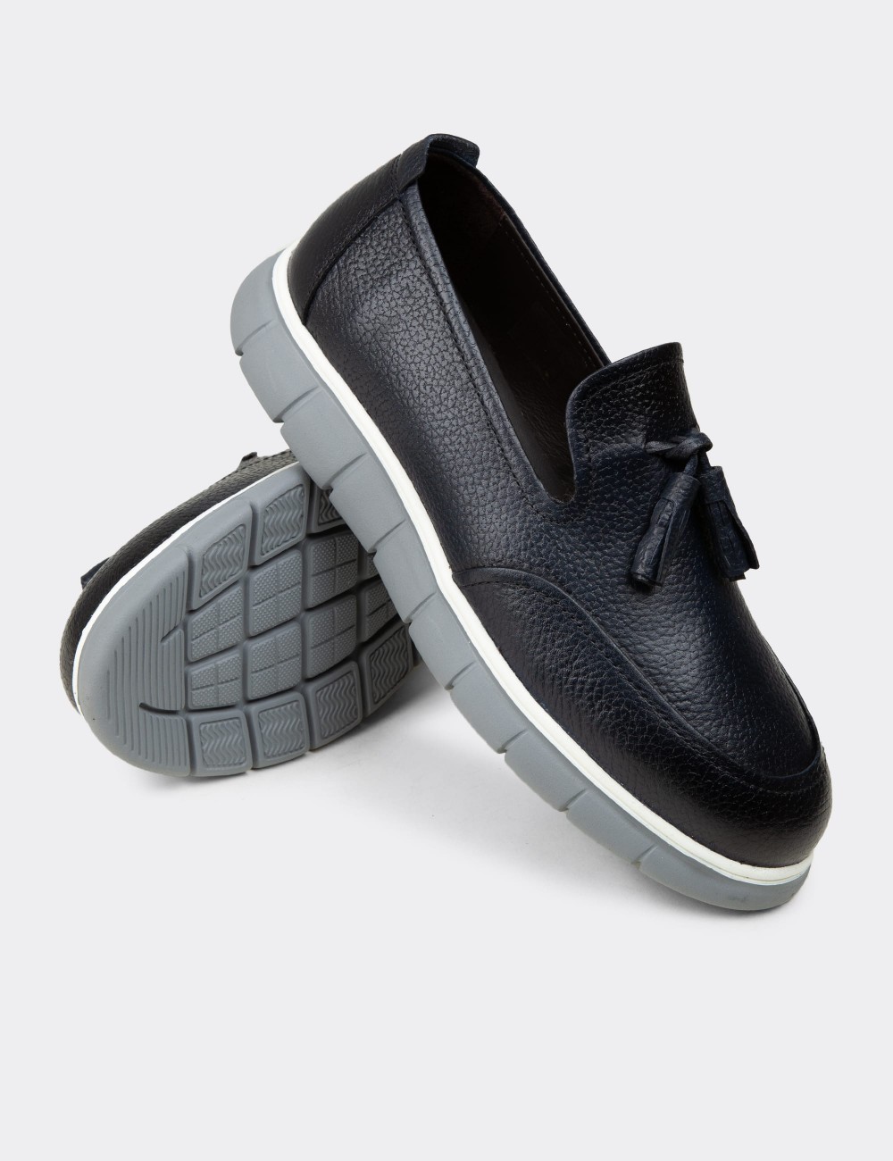 Men's Navy Leather Loafers with Tassels - 02048MLCVE01