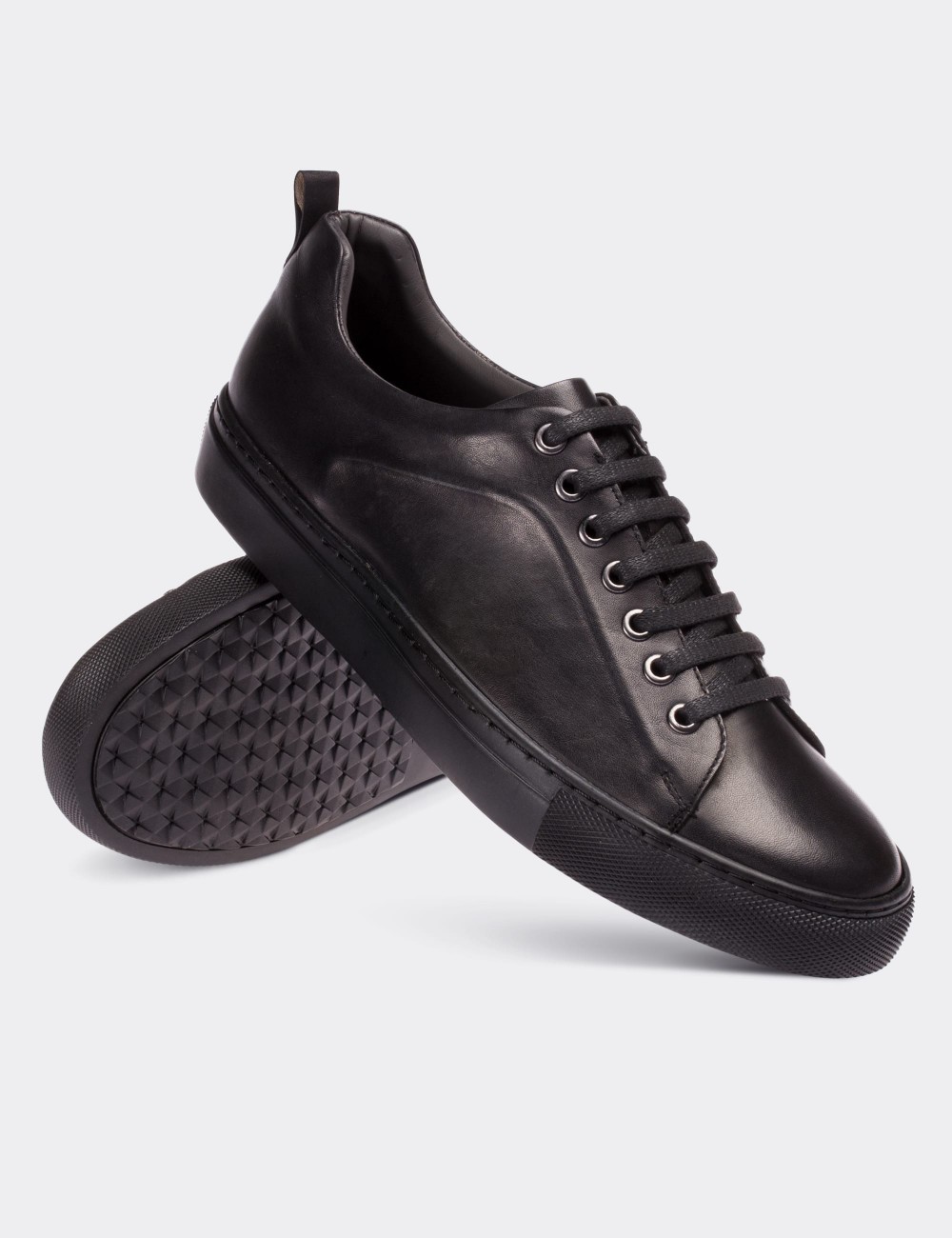 Black  Leather Sneakers - 01669MSYHC03