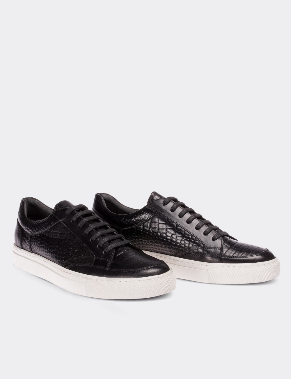 Black  Leather  Sneakers - 01629MSYHC03