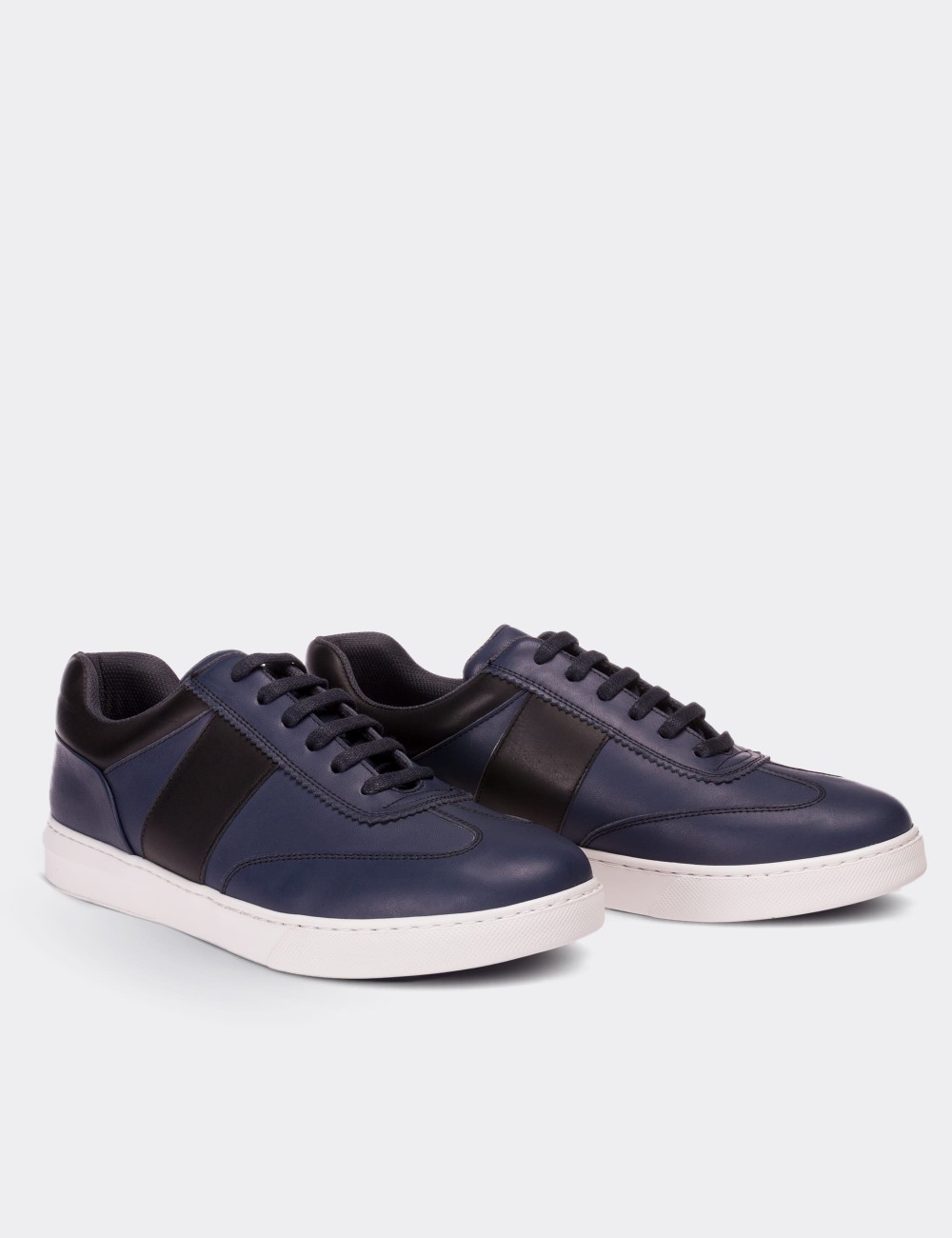 Navy  Leather Sneakers - 01715MLCVP01