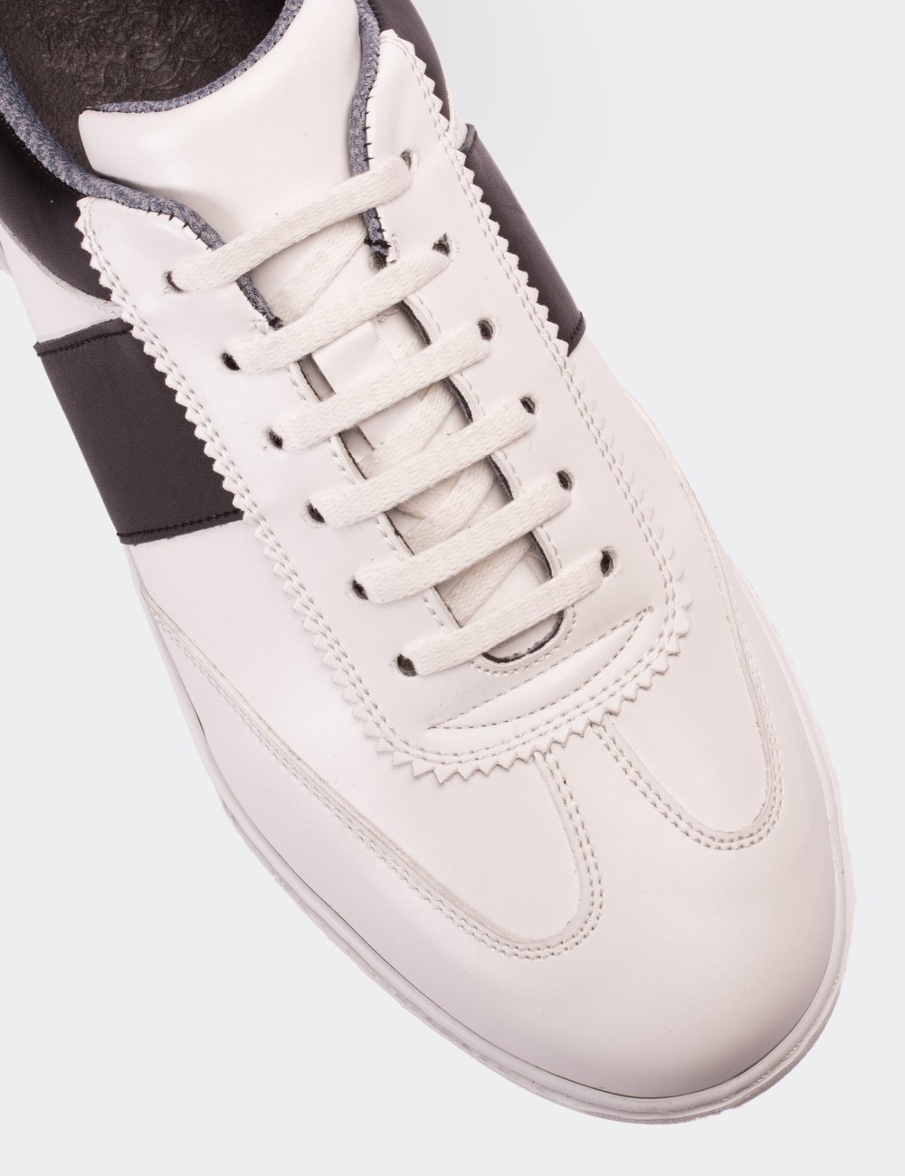 White  Leather Sneakers - 01715MBYZP01