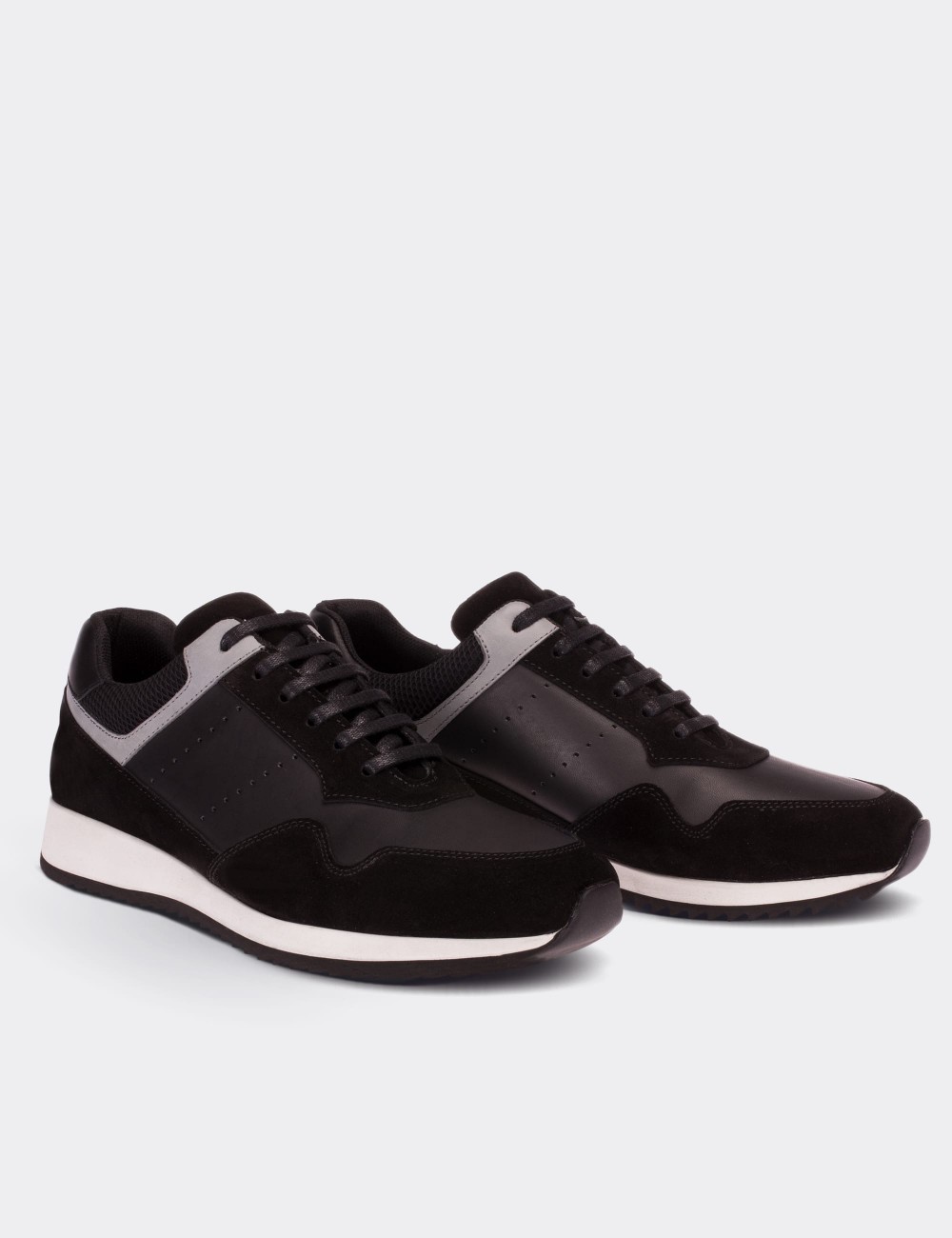 Black  Leather Sneakers - 01731MSYHE01