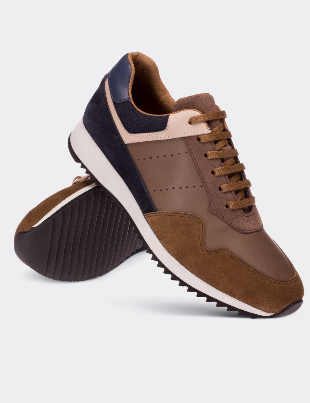 Brown  Leather Sneakers - 01731MKHVT01