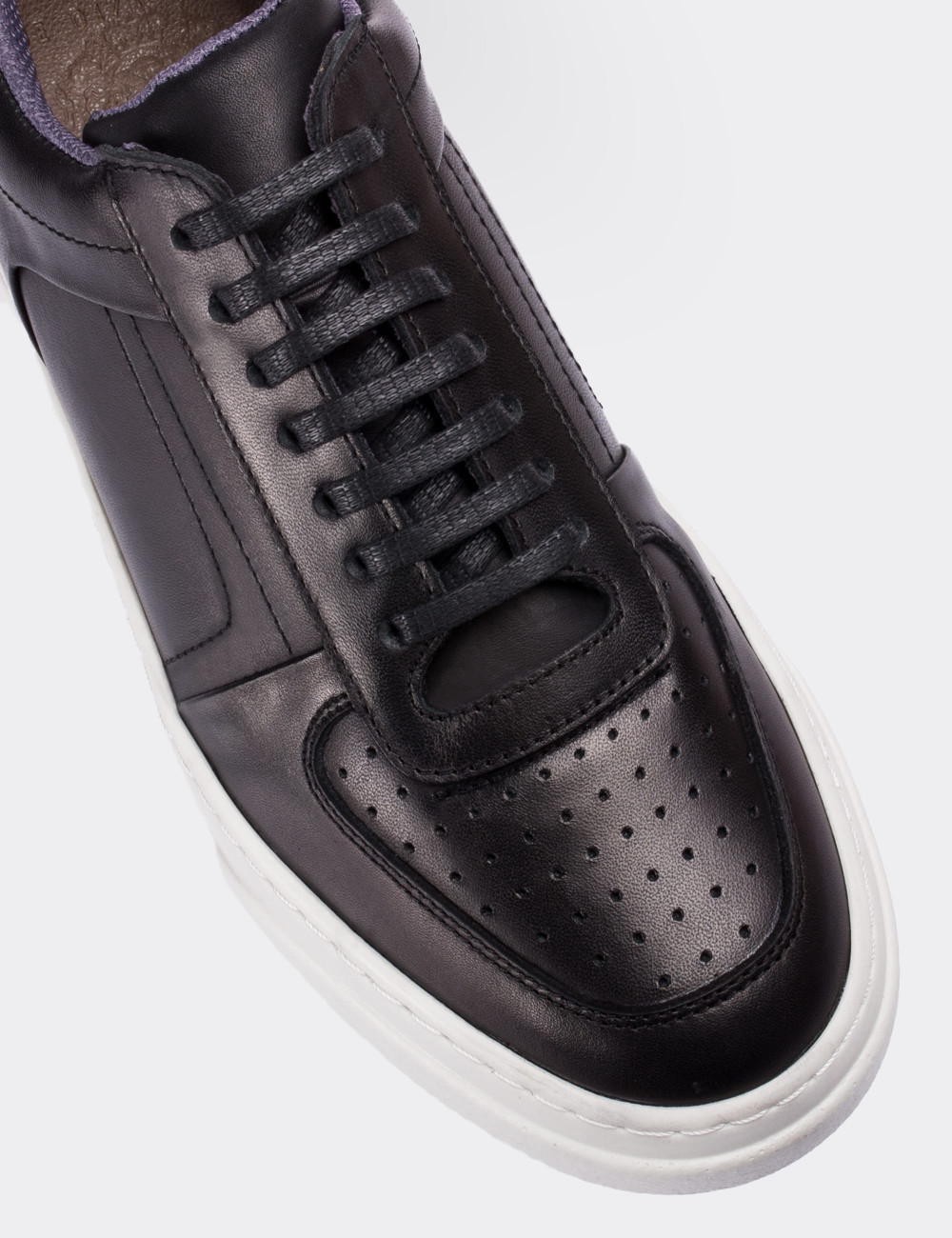 Black  Leather Sneakers - 01716MSYHP01