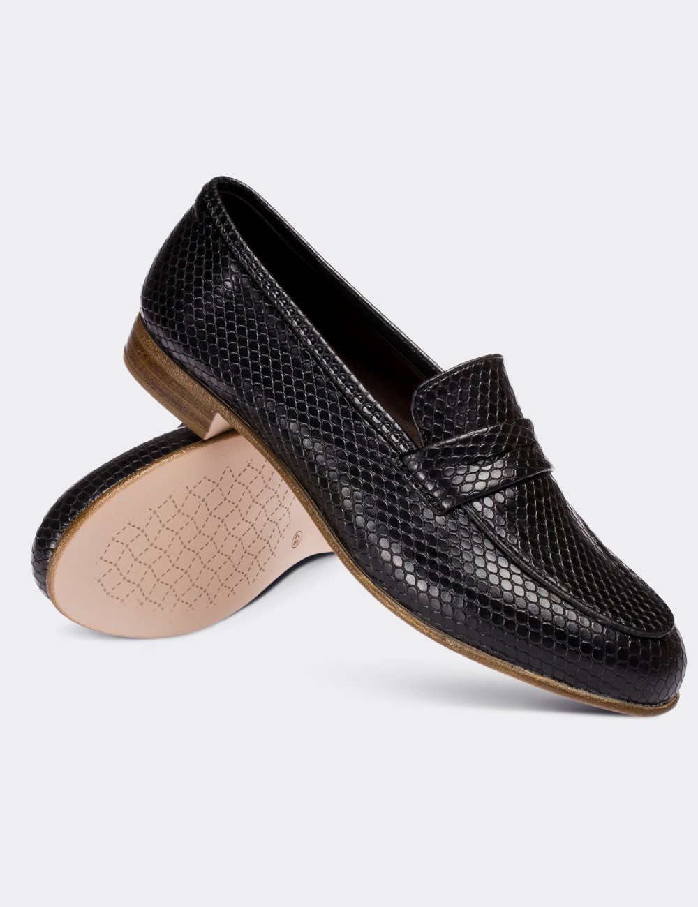 Black  Leather Loafers - 01743ZSYHM01