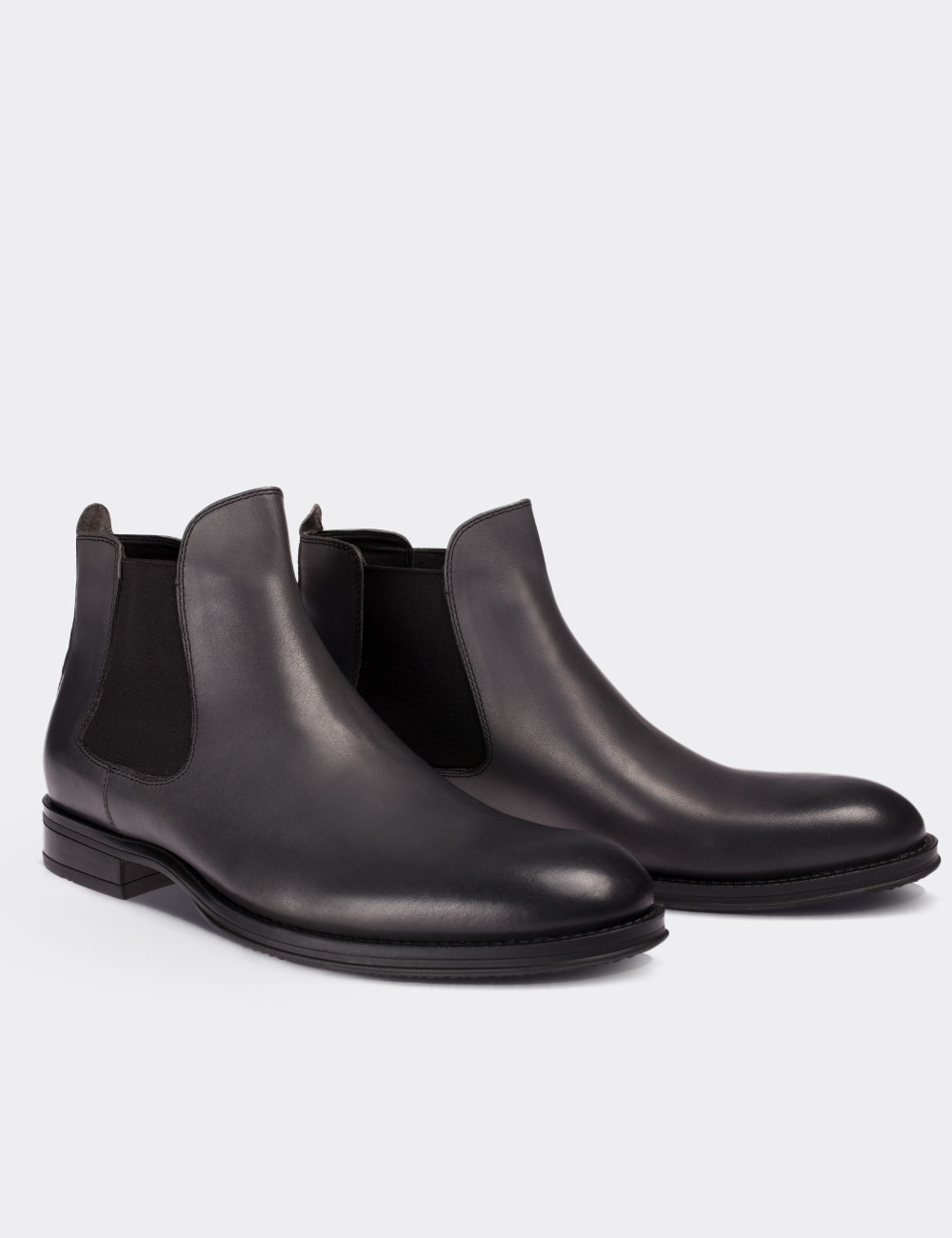 Gray  Leather Chelsea Boots - 01620MGRIC01