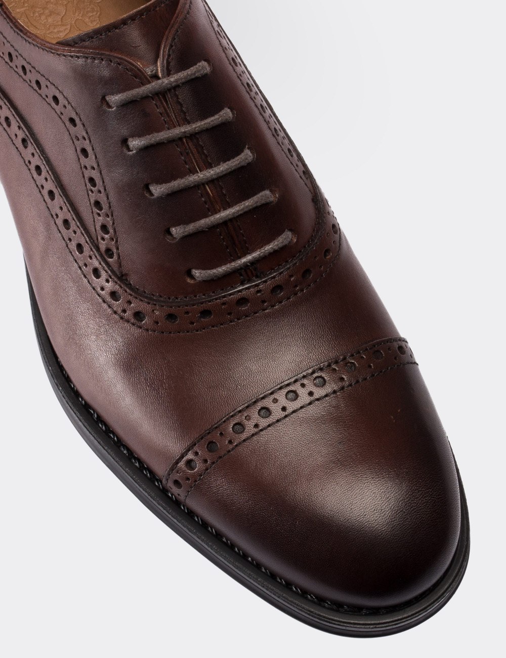 Brown Leather Classic Shoes Deery