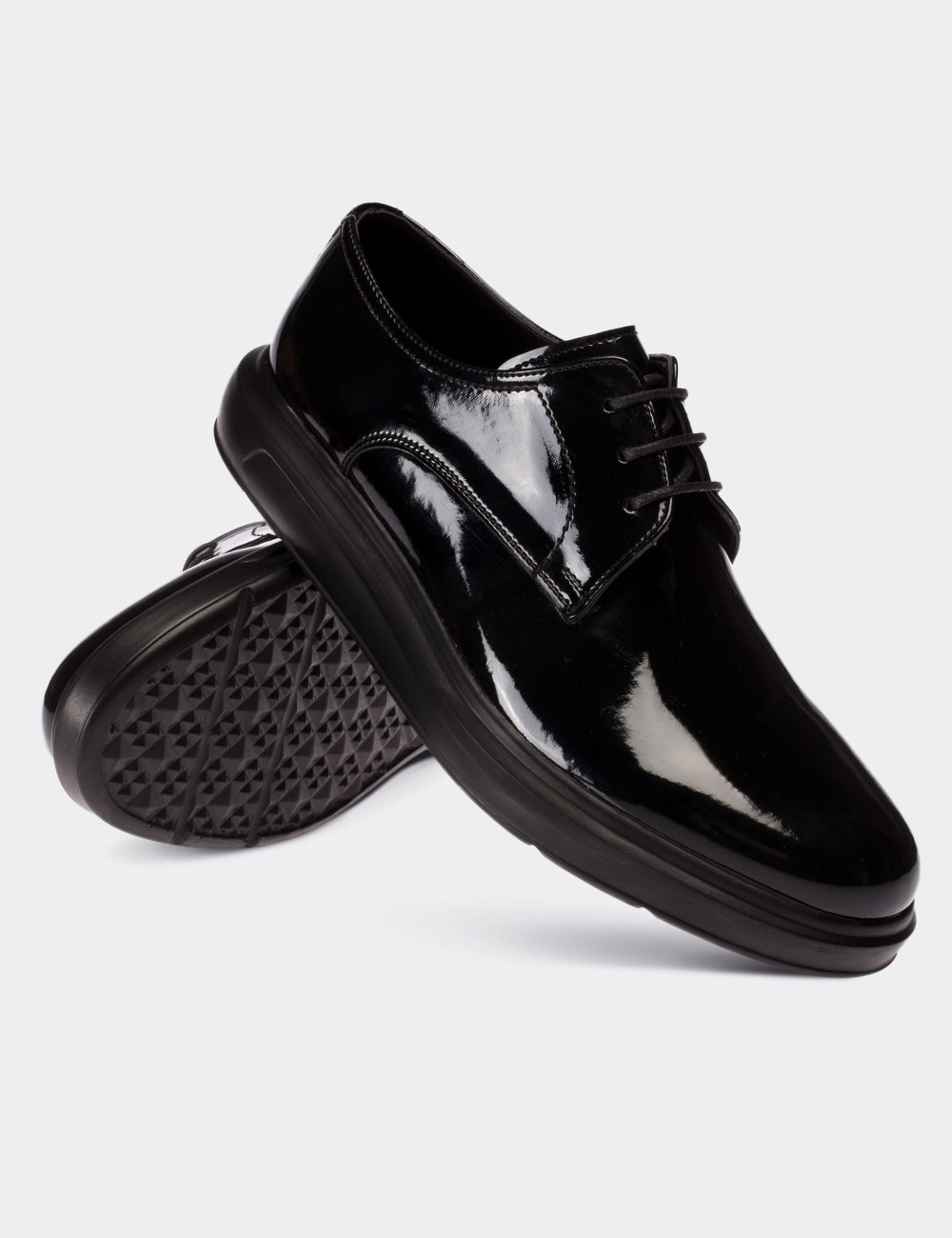 Black Patent Leather Lace-up Shoes - 00479MSYHP01