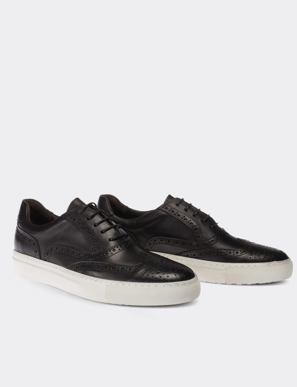 Black  Leather Sneakers - 01637MSYHC06