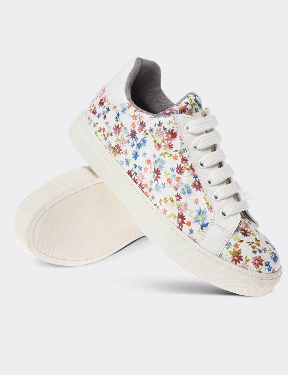 White  Leather Sneakers - 01698ZBYZC04