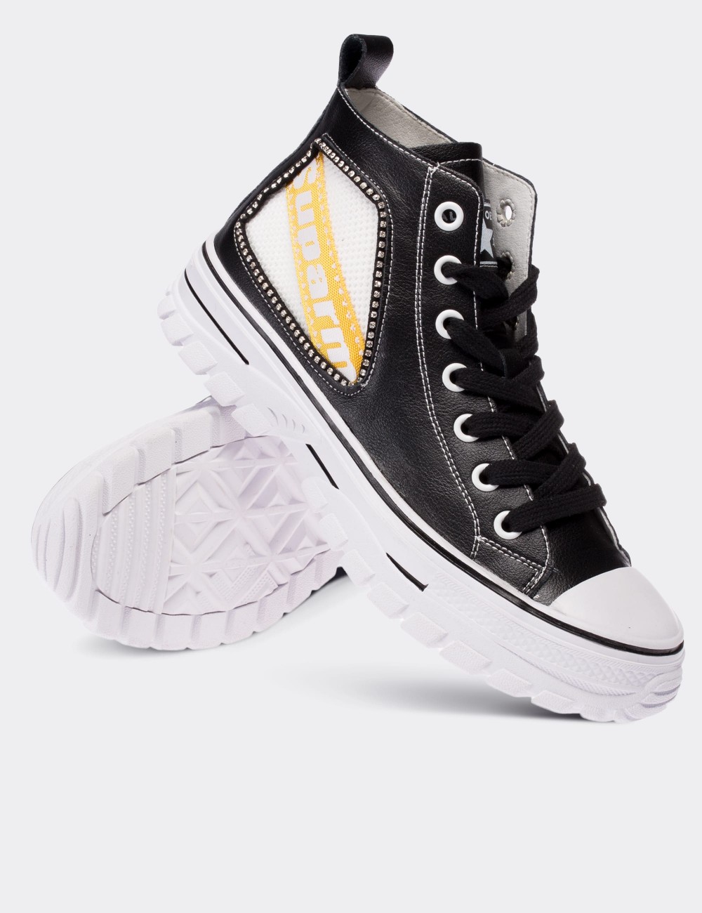 Black Sneakers - K3008ZSYHC01