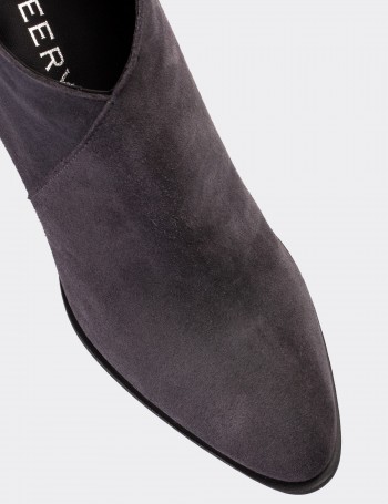 Gray Suede Leather Boots - E4461ZGRIC01