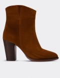 Tan Suede Leather  Boots