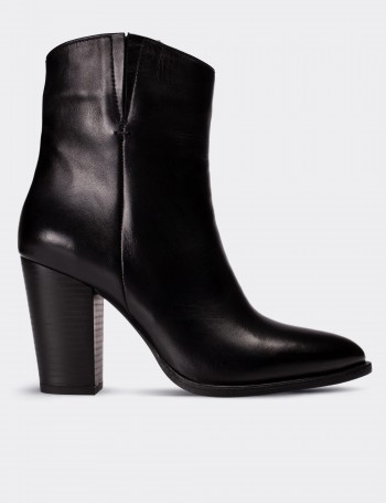 Black  Leather  Boots - E4452ZSYHC01