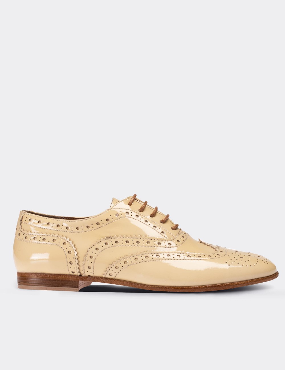 Beige Patent Leather Lace-up Shoes - 01418ZBEJC01