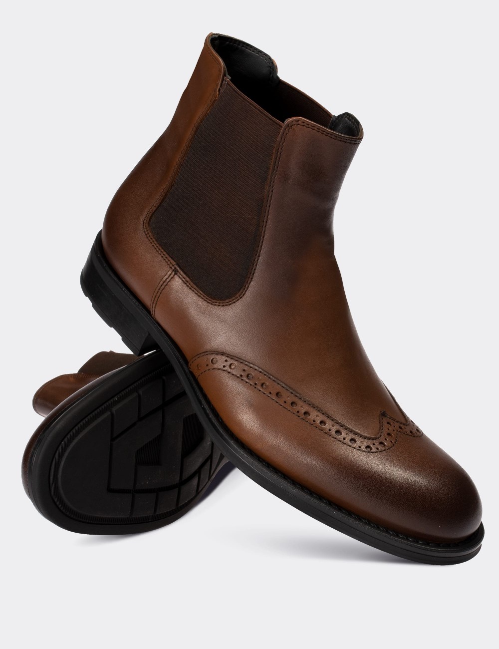 Tan  Leather Chelsea Boots - 01622MTBAC02