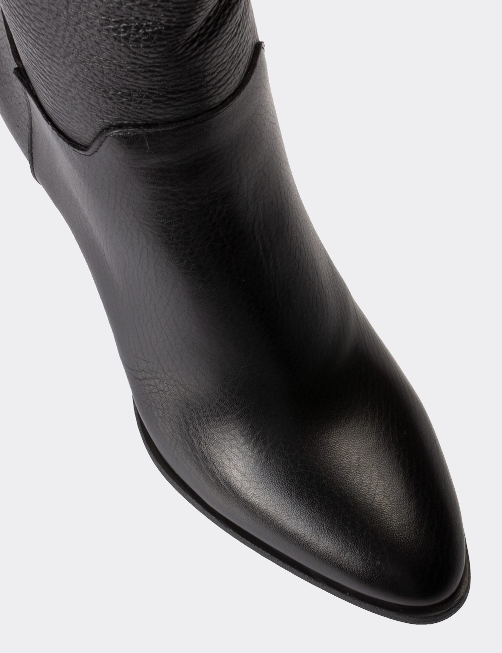 Black  Leather  Boots - E4411ZSYHC01